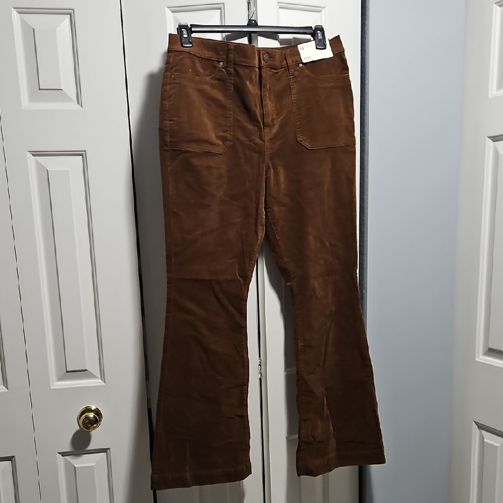 NWT High-Rise Flared Pants